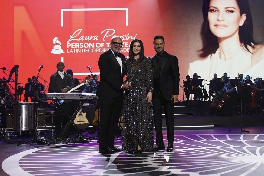Latin Grammys: un cóctel en homenaje a Laura Pausini